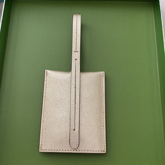 *Kate Spade Gold Travel Gift Set - Passport cover & Luggage Tag - Picture 3 of 5